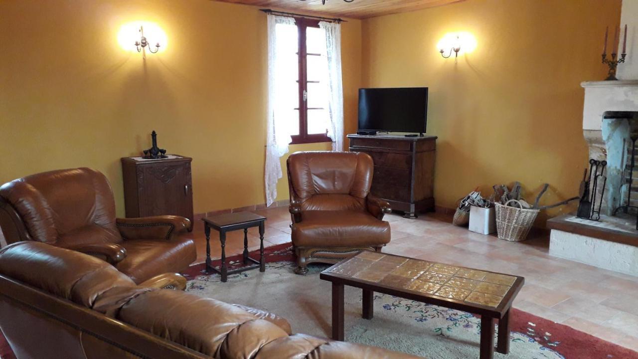 Maison Charentaise Les Essards  Extérieur photo