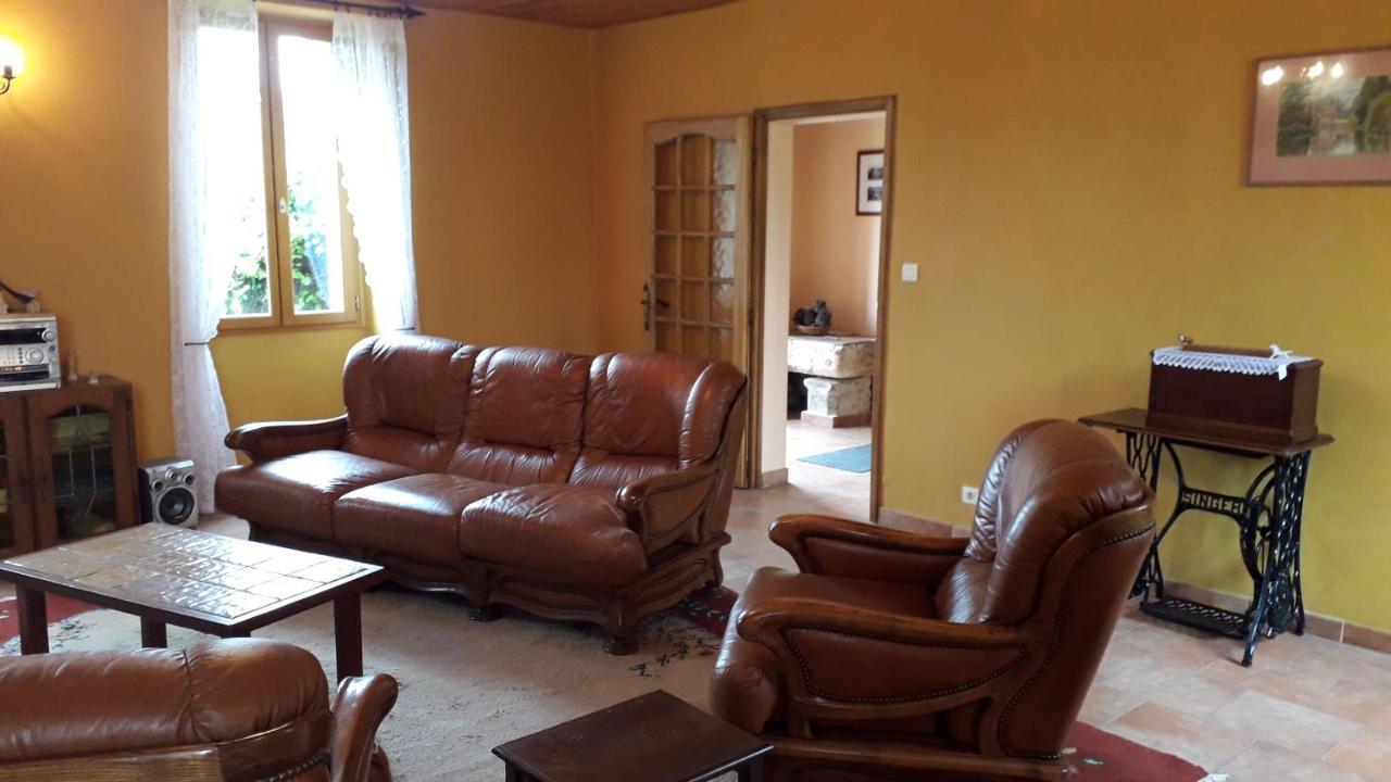 Maison Charentaise Les Essards  Extérieur photo